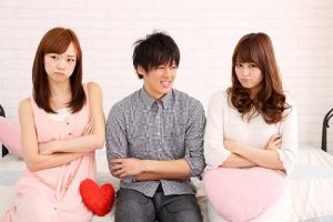 学生時代からの彼女と会社の後輩社員と二股浮気をした体験談