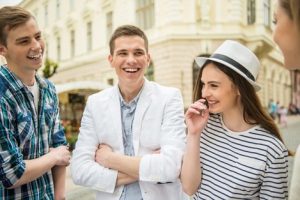 不倫のやり方。香り、電話、事前紹介、協力者、証拠など5点