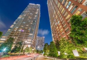 タワーマンション内で浮気をしています